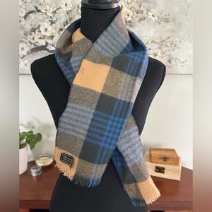 Bloomingdale's Men's Store 100% Virgin Wool Plaid Scarf
